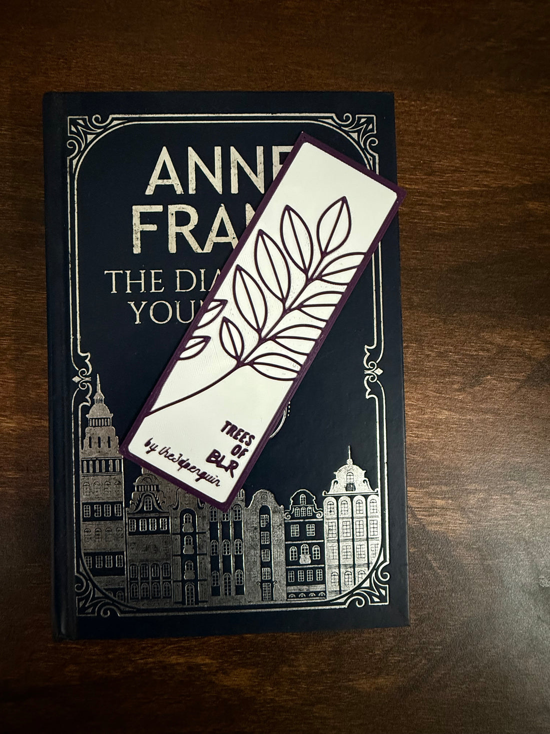 How to Make a Bookmark: Simple to Stunning DIY Techniques