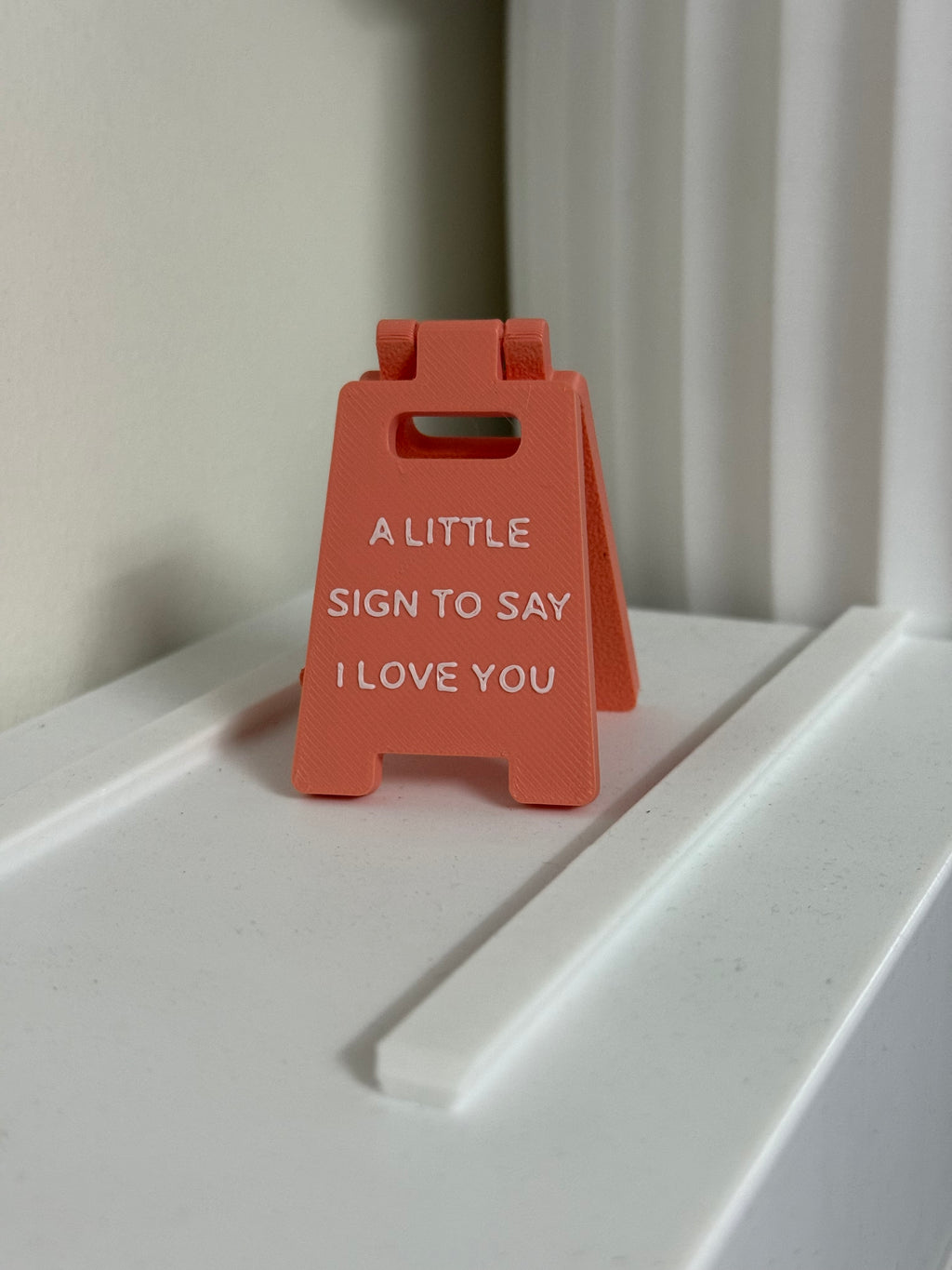 Customisable sign board